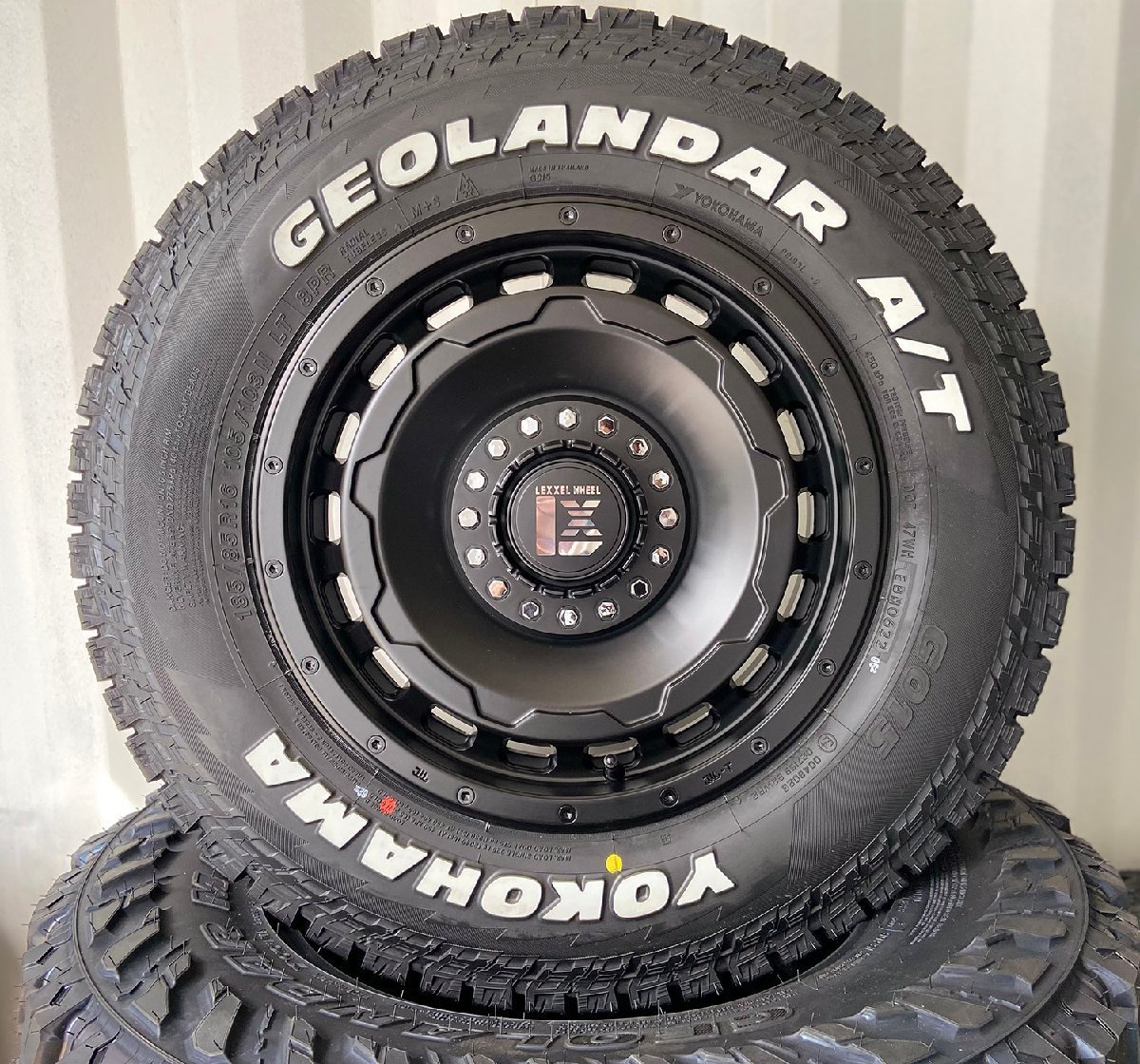 新品 最新作タイヤ SwaGGer ジムニー ヨコハマ ジオランダー G015 A/T 185/85R16 タイヤホイールセット 16インチ ホワイトレター_画像2