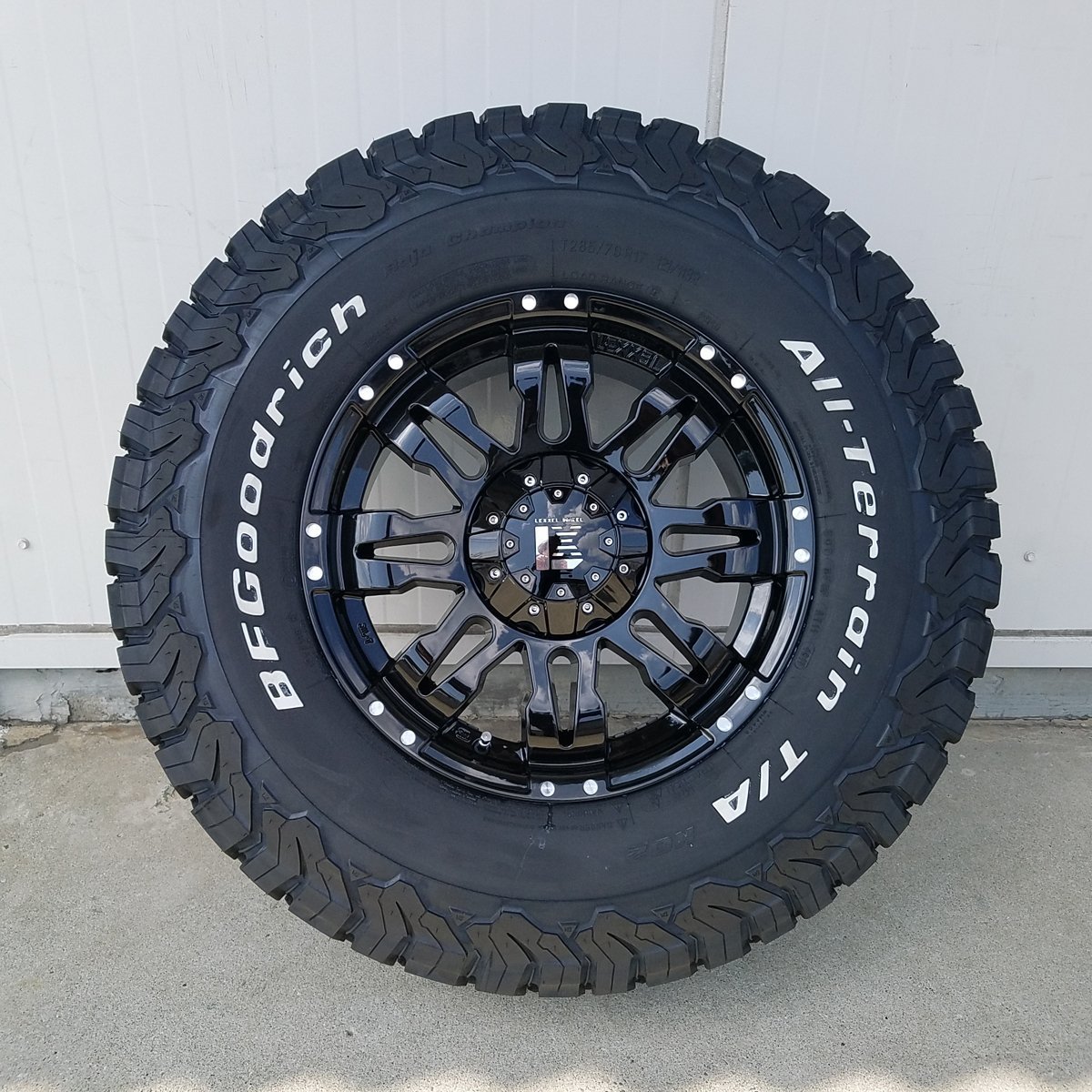 LEXXEL【Balano offroad style】サーフ プラド FJ サバーバン タホ Ｈ3 エスカ 17インチ BF オールテレン 265/65R17 265/70R17 285/70R17_画像4