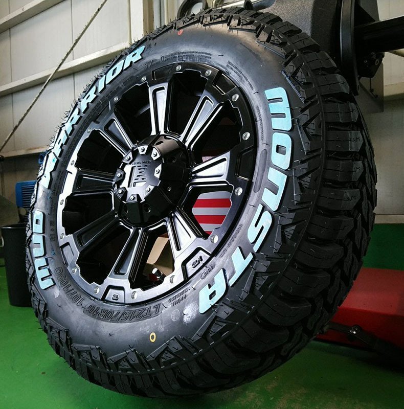 デリカD5 クロスロード エクストレイル CHR 16インチ デスロック DeathRock MONSTA モンスタ マッド 215/70R16 ホワイトレター_画像5