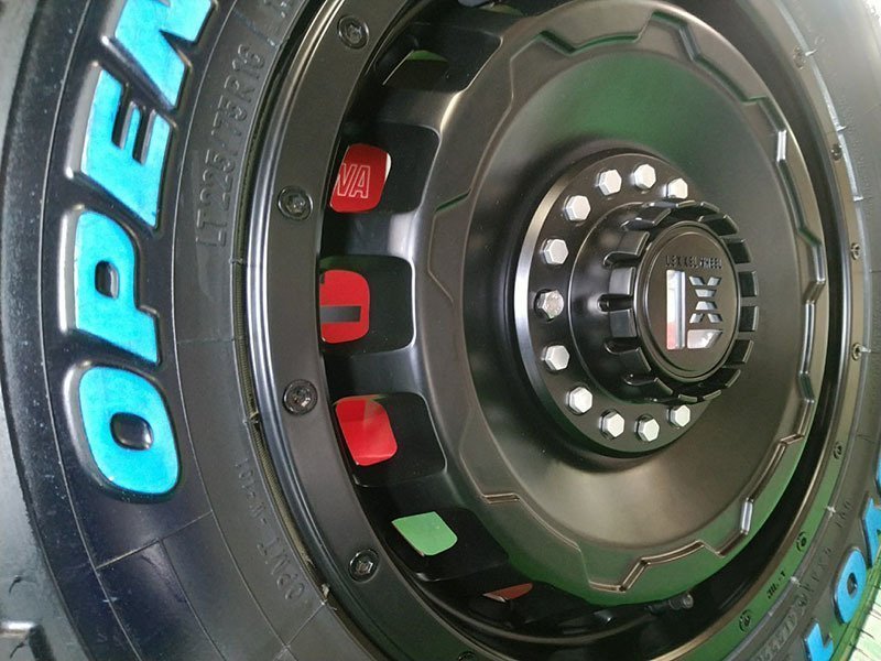 ジムニー シエラ JB74 TOYO オープンカントリー MT 225/75R16 ホワイトレター タイヤホイール 16インチ SwaGGer 新品4本セット_画像6