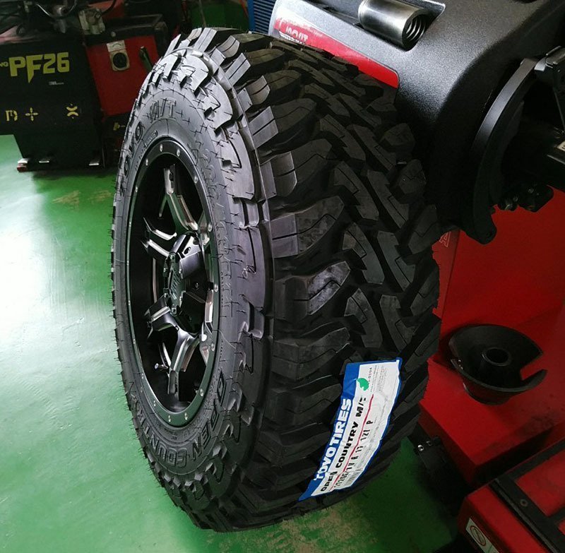 プラド ハイラックス サーフ FJクルーザー 17インチ LEXXEL OutLaw トーヨー オープンカントリー MT 265/70R17 265/65R17_画像9