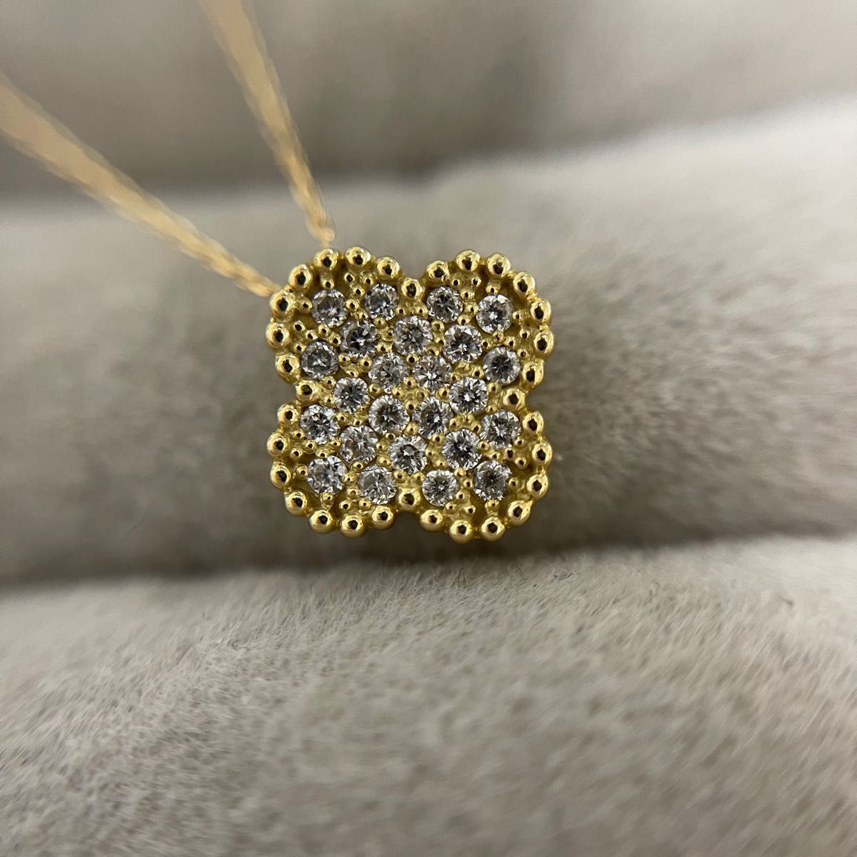 K18 天然ダイヤモンド 0.1ct フラワーペンダント お花 ダイア