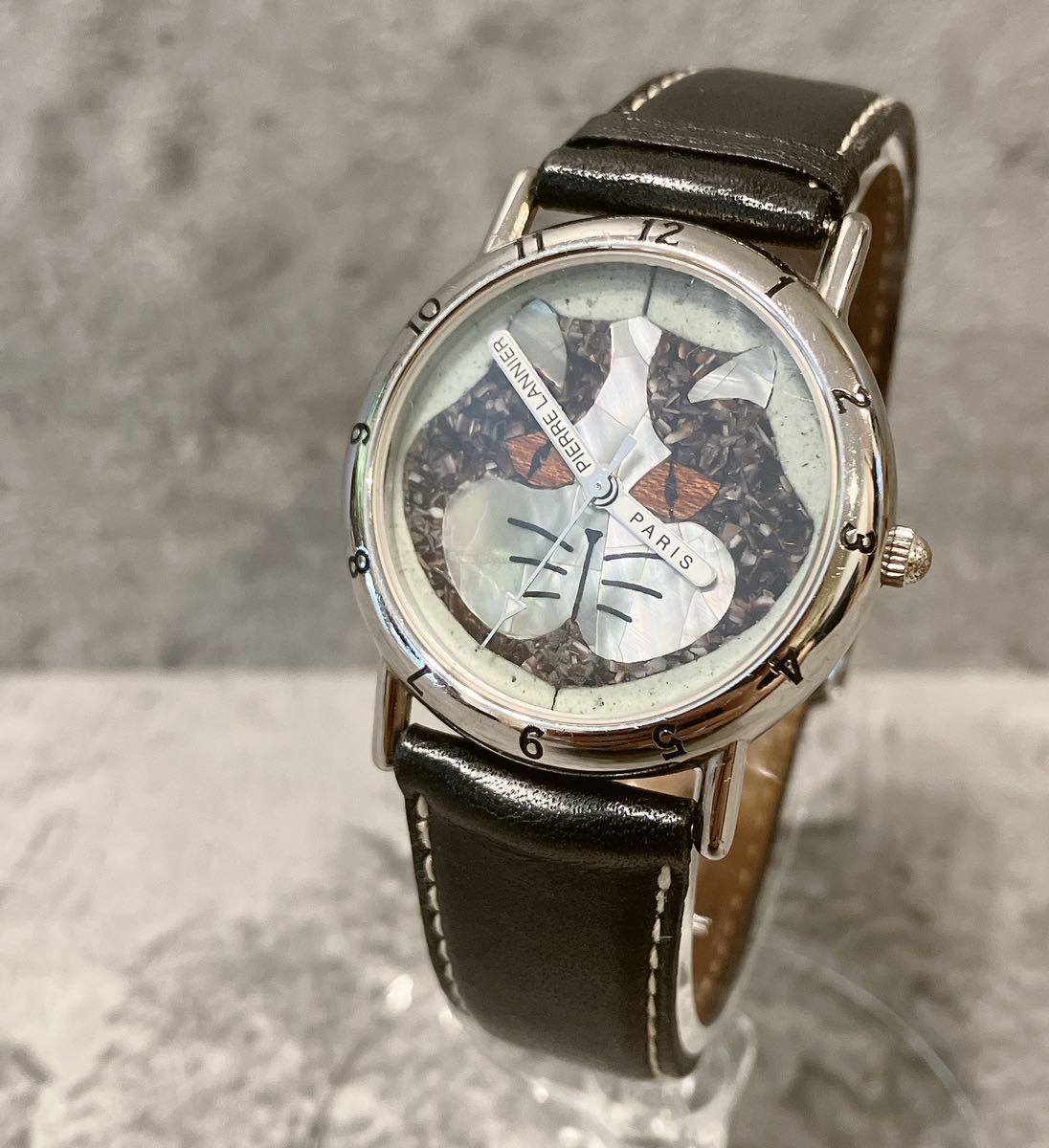 希少 美品 Pierre Lannier ピエールラニエ 腕時計 猫 ネコ 世界-