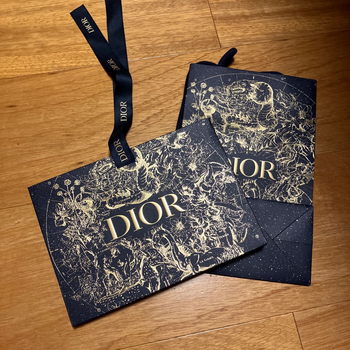 Dior 紙袋 ギフトラッピング ギフトボックス ホリデー クリスマス限定