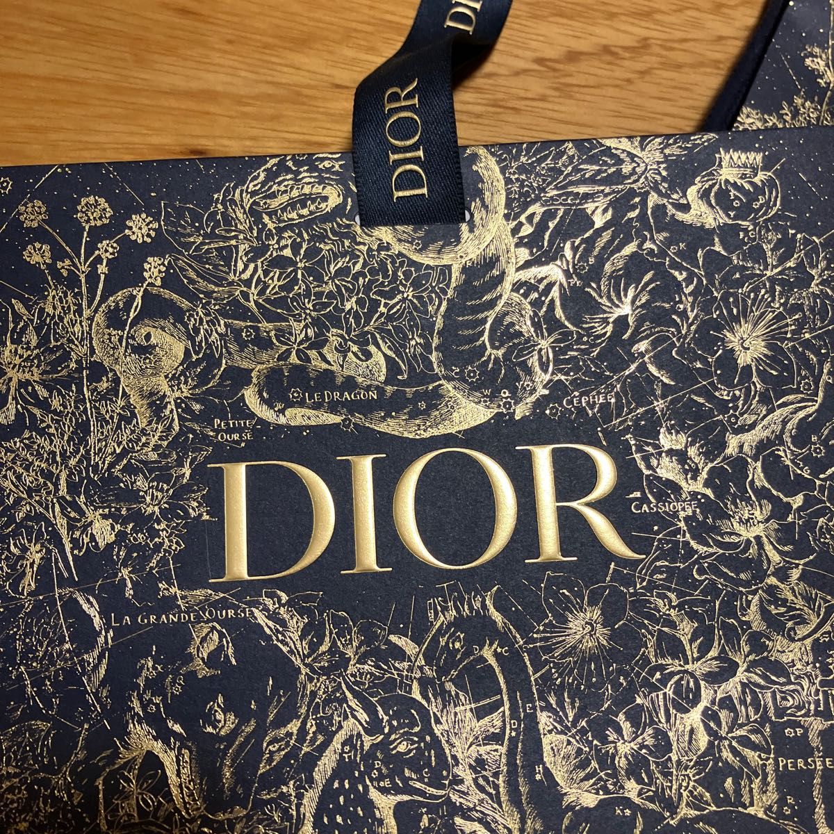 Dior 紙袋 ギフトラッピング ギフトボックス ホリデー Dior 紙袋 ギフトラッピング ギフトボックス ホリデー