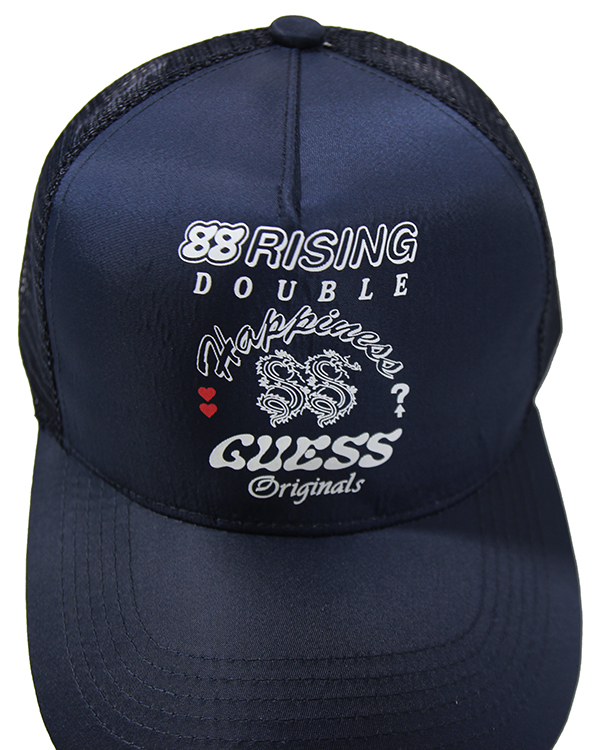 GUESS × 88RISING (ゲス) ナイロン メッシュキャップ 帽子 TRUCKER CAP DARK GREY_画像2