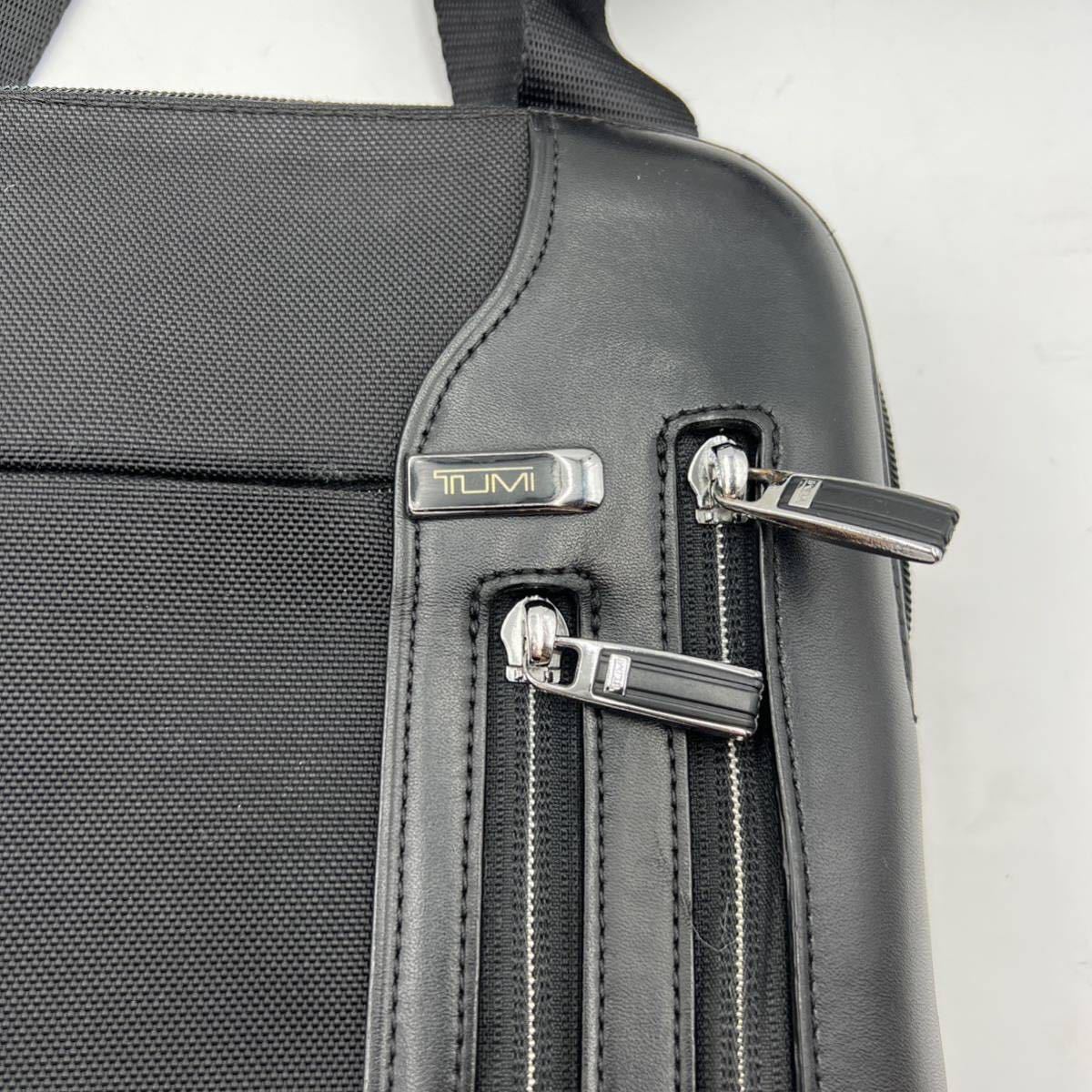 【美品】TUMI トゥミ ショルダーバッグ ボディバッグ メンズ 黒 ブラック ナイロン レザー 斜め掛け クロスボディ ビジネス アライブ 【美品】TUMI トゥミ ショルダーバッグ ボディバッグ メンズ 黒 ブラック ナイロン レザー 斜め掛け クロスボディ ビジネス アライブ