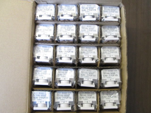最新 未使用 URO電子工業 直列ユニット UJU-77CF15 20個セット 上りカットSW付 2端子中間型 電流通過 10-3224MHz 8 テレビ端子 最新 未使用 URO電子工業 直列ユニット UJU-77CF15 20個セット 上りカットSW付 2端子中間型 電流通過 10-3224MHz 8 テレビ端子