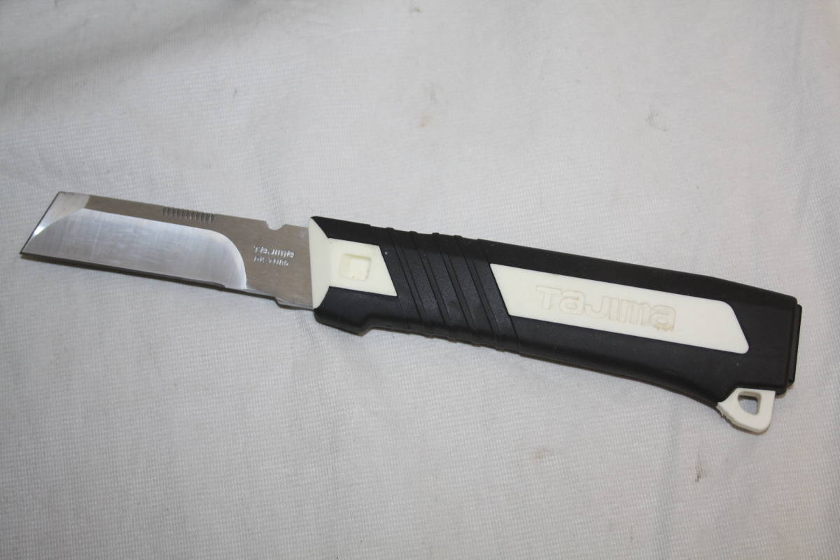 限定タイムセール TJMデザイン タジマ 電工ナイフタタックナイフ 縦×横×奥行 mm 234×43×17 DK-TN80 TJMデザイン(タジマ) 電工ナイフタタックナイフ 縦×横×奥行(mm) 234×43×17 DK-TN80 1点