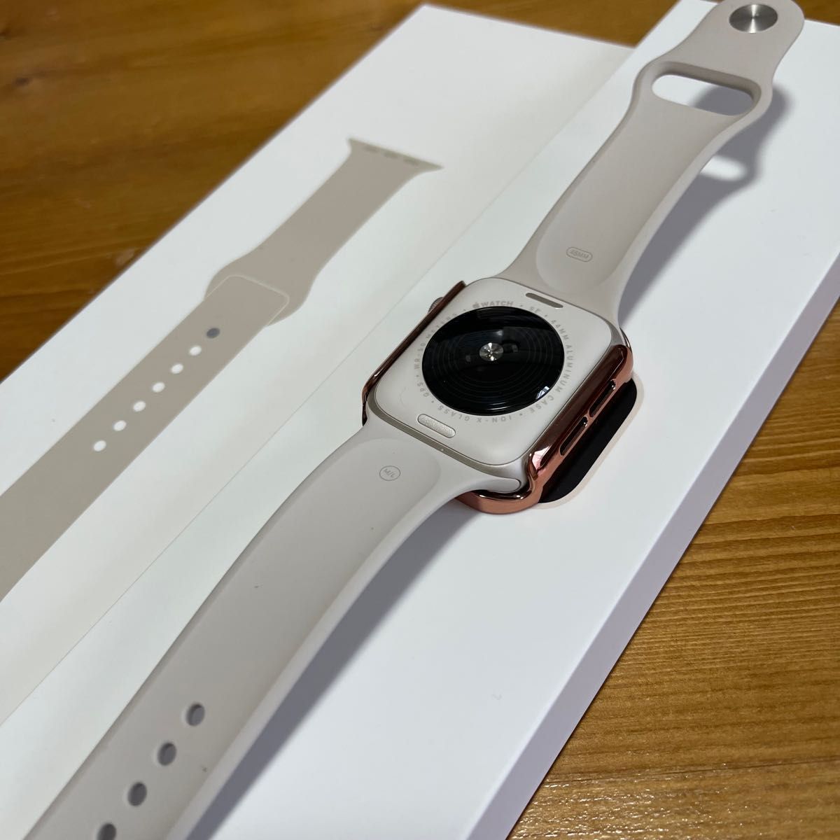 Apple Watch SE 第2世代 44mm GPS+セルラー スターライト 今月購入、美