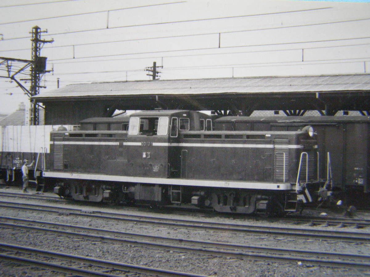 (J47)404 写真 古写真 電車 鉄道 鉄道写真 ディーゼル機関車 DD131 昭和34年5月27日 恵比寿_画像2