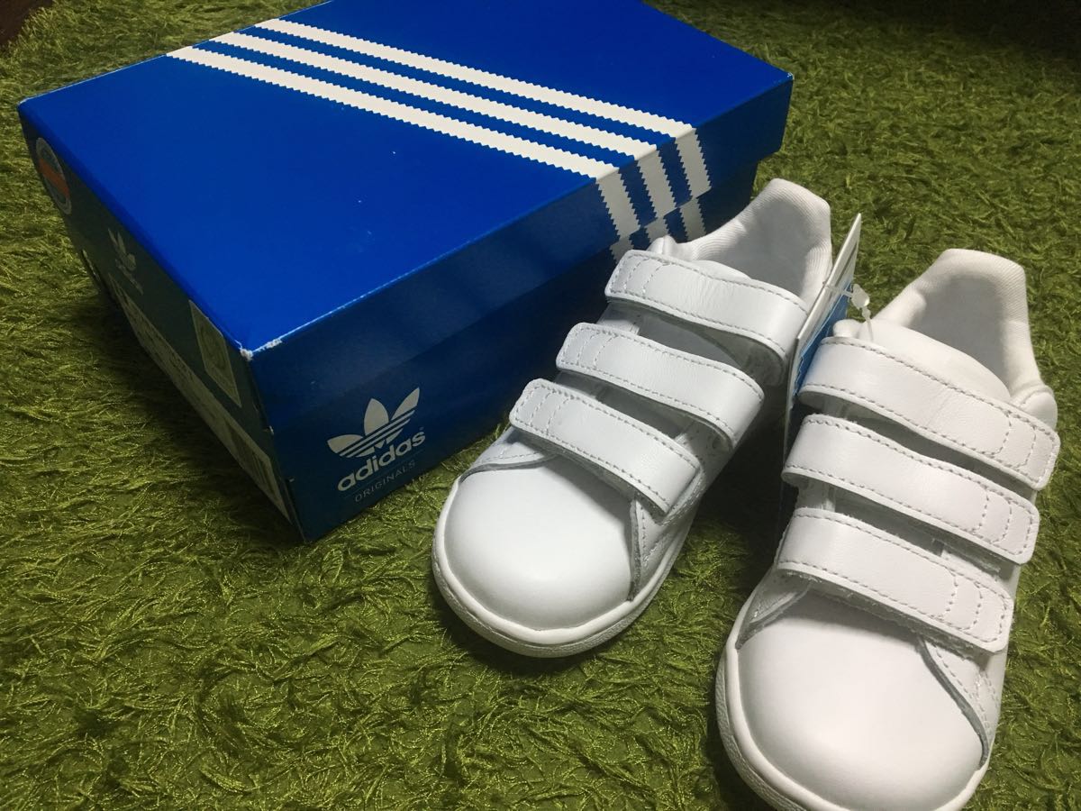 新品未使用 adidas アディダス スタンスミス キッズ 16cm オールホワイト スニーカー_画像1