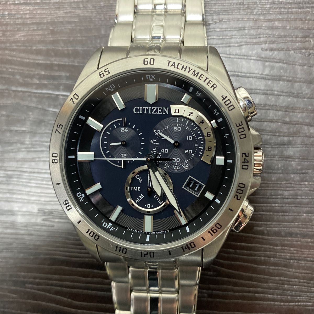 満点の 白文字盤 ソーラー電波 【美品】CITIZEN/シチズン 電波ソーラー