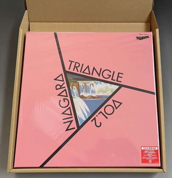 【新品未開封】NIAGARA TRIANGLE Vol.2 VOX(完全生産限定盤)【3CD+Blu-ray+7インチレコード3枚組+豪華ブックレット+復刻キーホルダー】_画像5