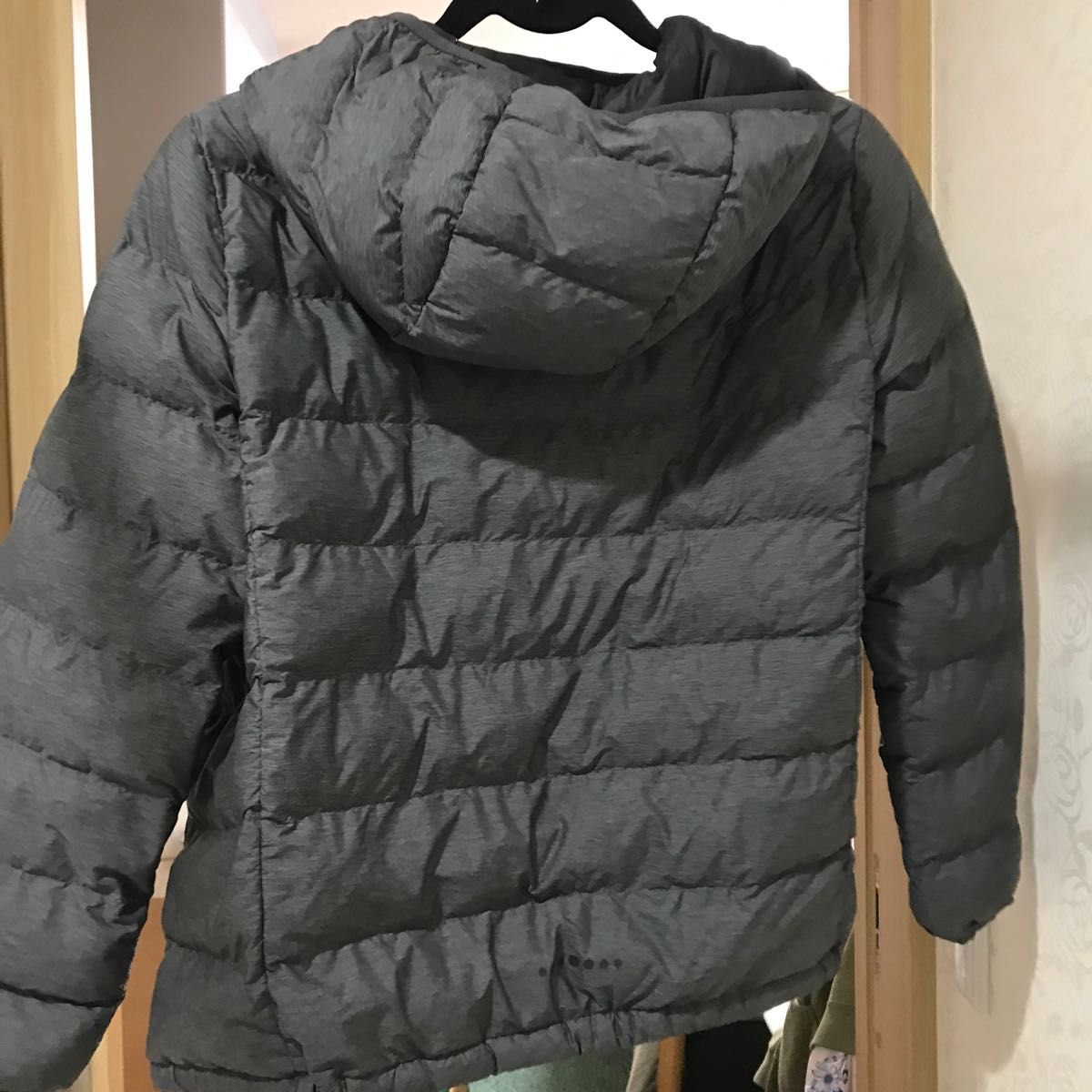 ダウンジャケット キッズ 150センチ グレー UNIQLO|PayPayフリマ