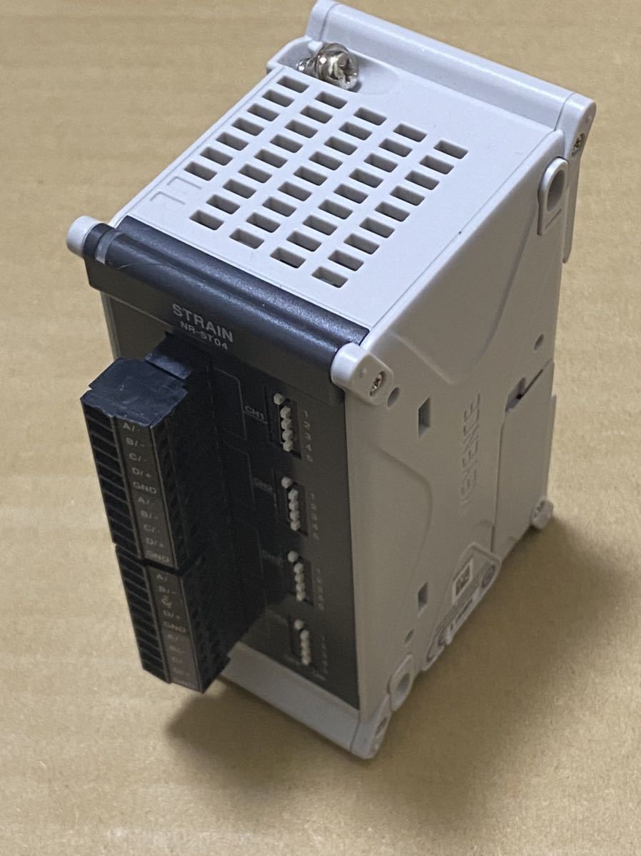 品 KEYENCE NR-ST04 ひずみ計測ユニット データ収集 品 KEYENCE NR-ST04 ひずみ計測ユニット データ収集