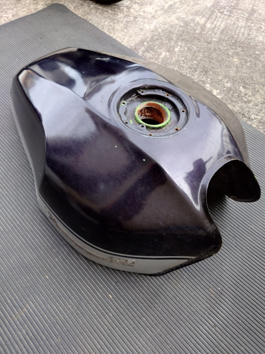 最新情報 ZRX400 ガソリンタンク フューエルタンク 燃料タンク タンク