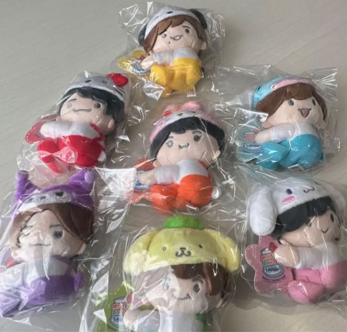 なにわ男子サンリオ クリップマスコット 全7種 匿名配送。バラ売り お