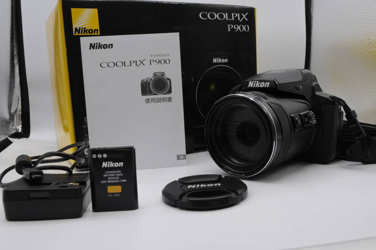 □美品□ Nikon COOLPIX P900 デジタルカメラ 光学83倍ズーム-