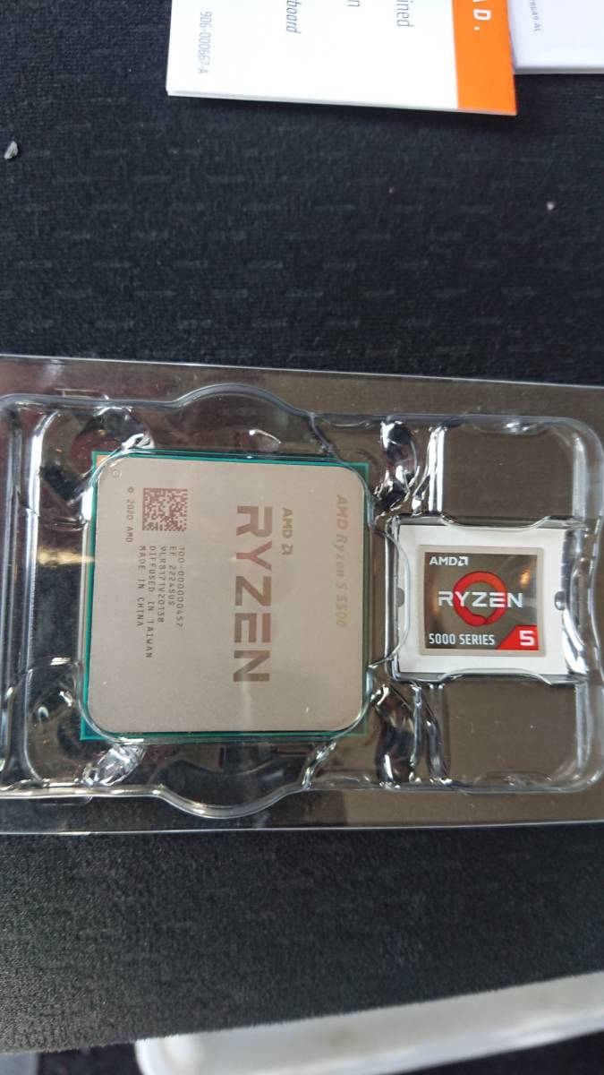 【送料無料】AMD Ryzen 5 5500 BOX CPUクーラー未使用