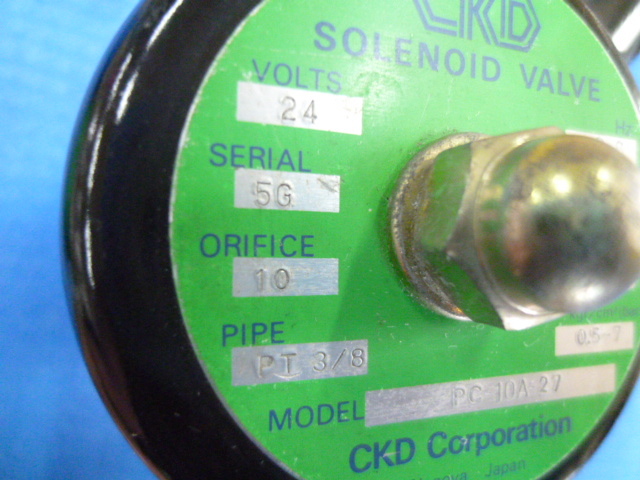 中古品 CKD SOLENOID VALVE PC-10A-27 DC24V PT 3/8 電磁弁 その2_画像3