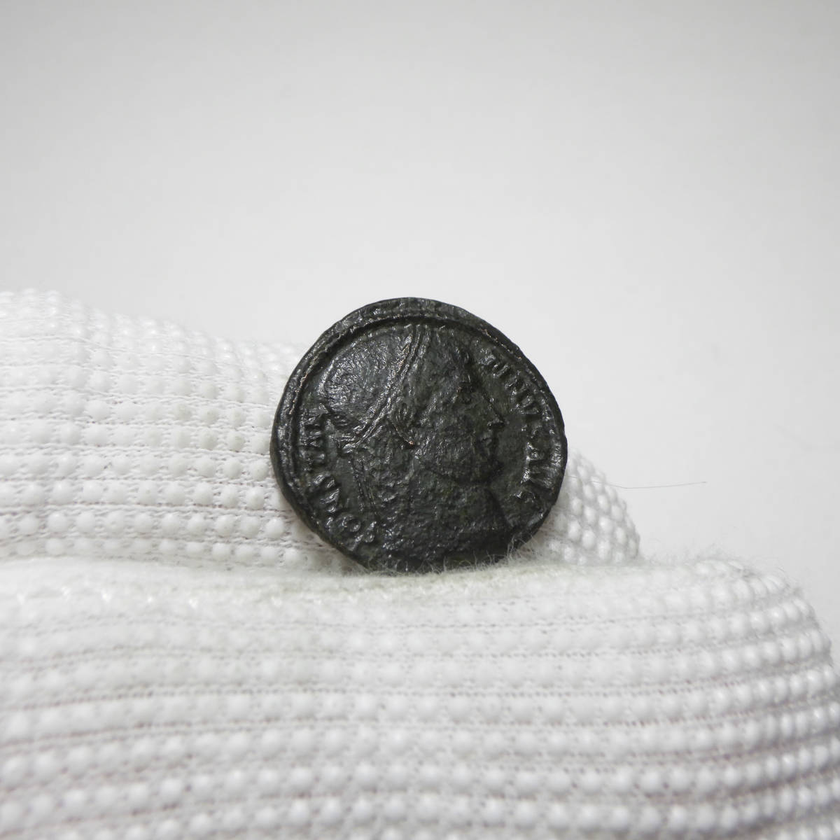 【古代ローマコイン】Constantine I（コンスタンティヌス1世）クリーニング済 ブロンズコイン 銅貨(Neh7ybM7Ub)_画像5