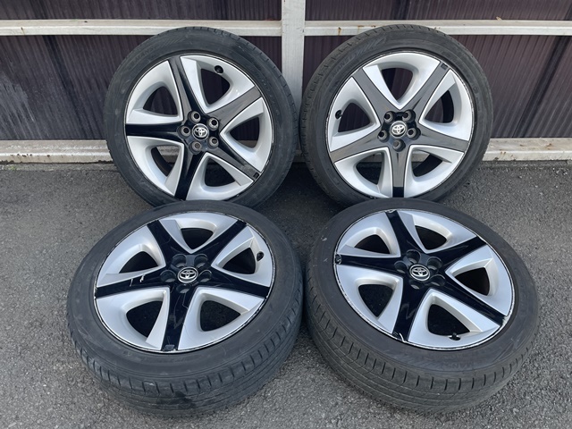 TOYOTA トヨタ ZVW50 プリウス S ツーリング 純正 215/45R17 5H PCD100