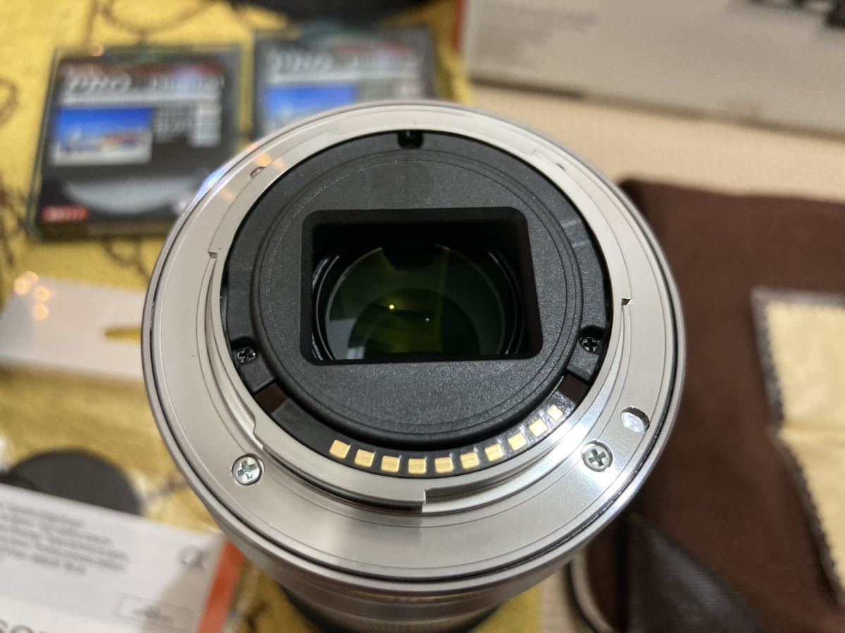 超美品 SONY α6000 ILCE-6000Y ホワイト ダブルズームレンズキット