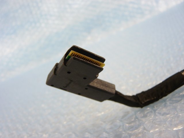 1NLI // Dell 0YKG9C Mini SAS cable approximately 36cm inside part for SFF-8087 // Dell PowerEdge R520 taking out // stock 2