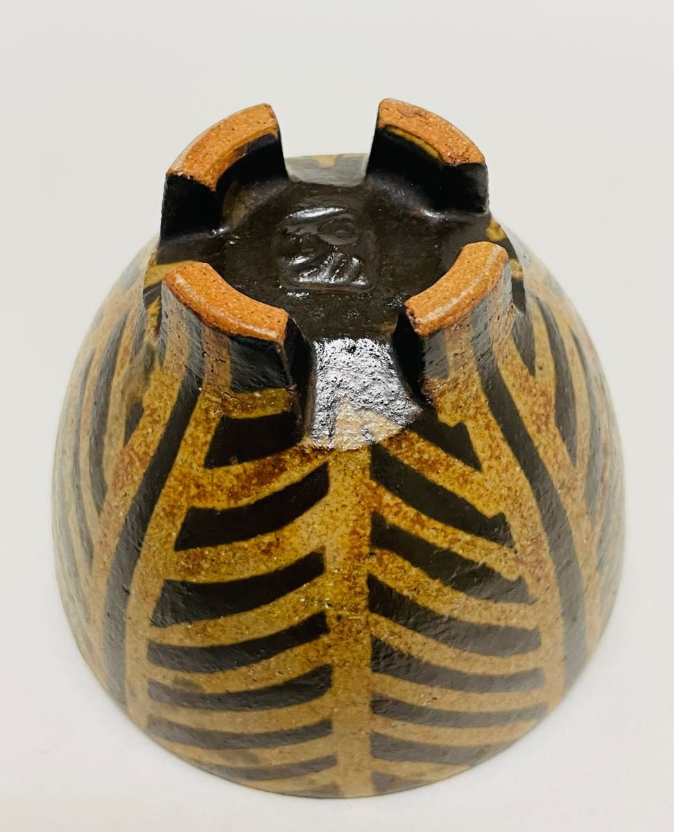 新品・未使用】沖縄 やちむん 南陶窯 久場政一作 灰釉線紋 新品・未使用】沖縄 やちむん 南陶窯 久場政一作 灰釉線紋