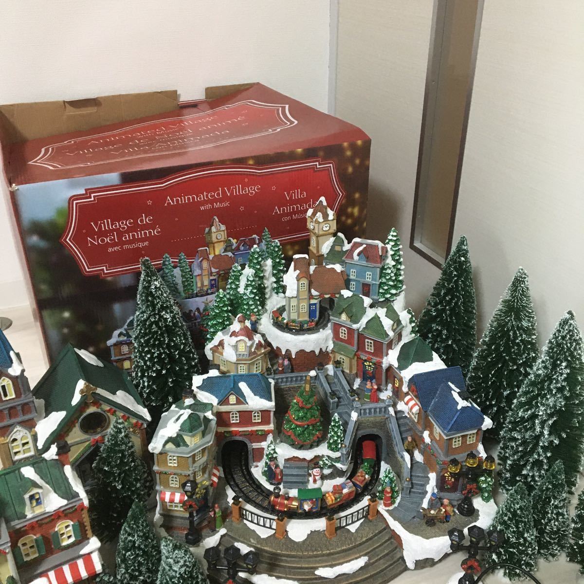 クリスマス ホリデービレッジ Animated Village with Music 飾り デコレーション ライトアップ 音楽 サンタ その他