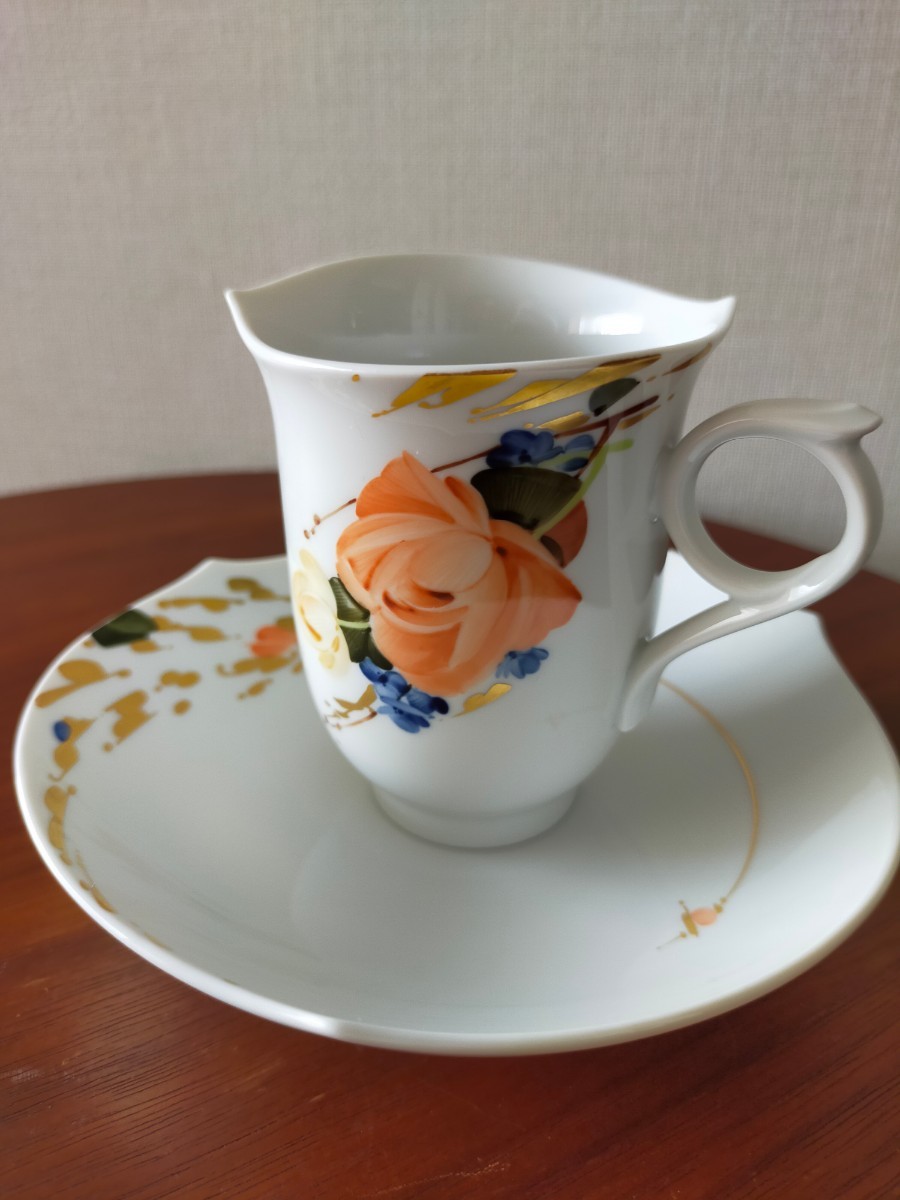 美品【Meissen】金彩 ベゴニア コーヒーカップソーサー