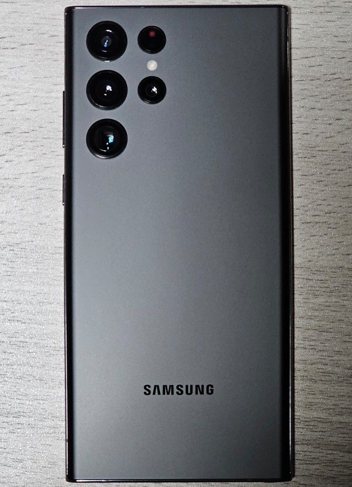 安心の定価販売 Galaxy S22 Ultra 512GB ホワイト SIMフリー【A級美品