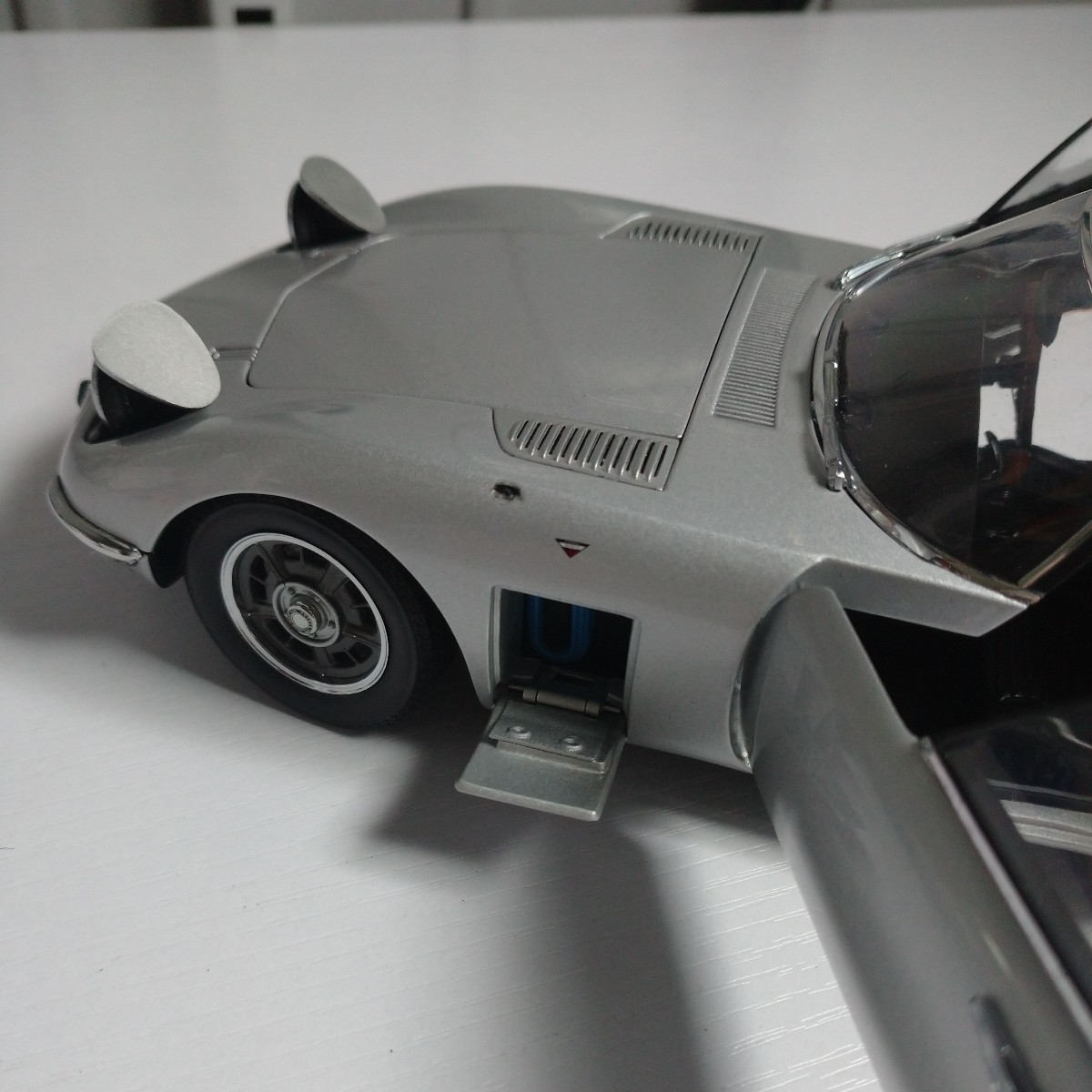 トヨタ2000ＧＴ 1/18 オートアートの画像6