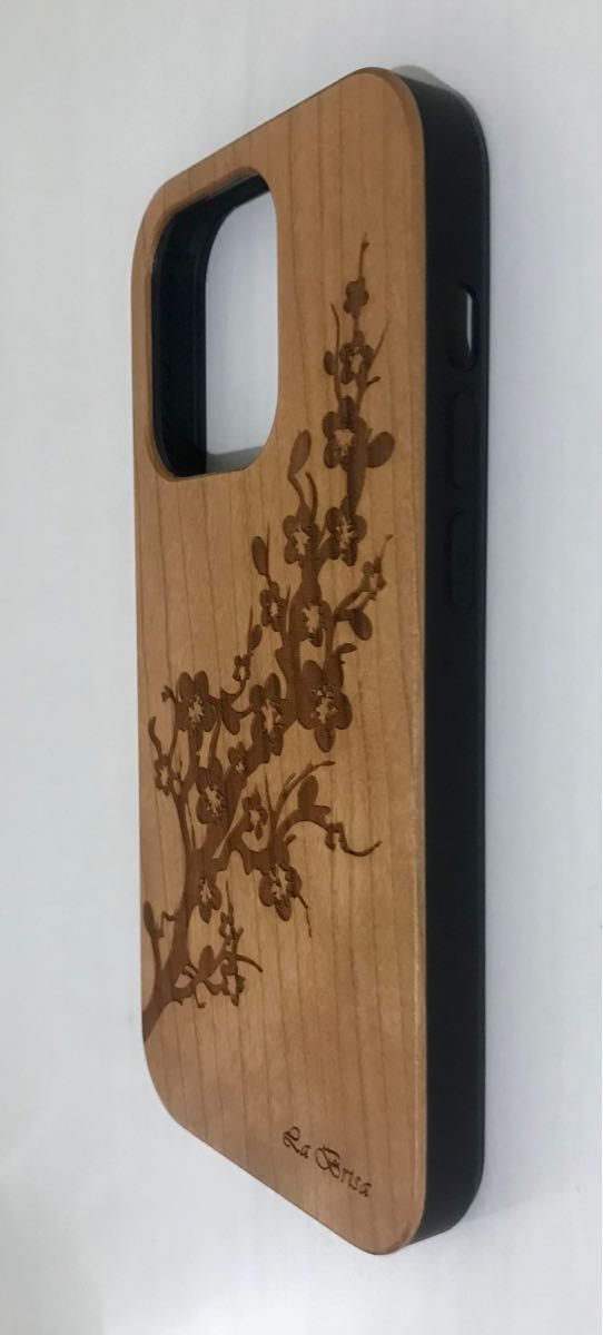 【LaBrisa】iPhone14 Pro 木製カバーケース ウッドケース お洒落なスマホケース 天然木ケース