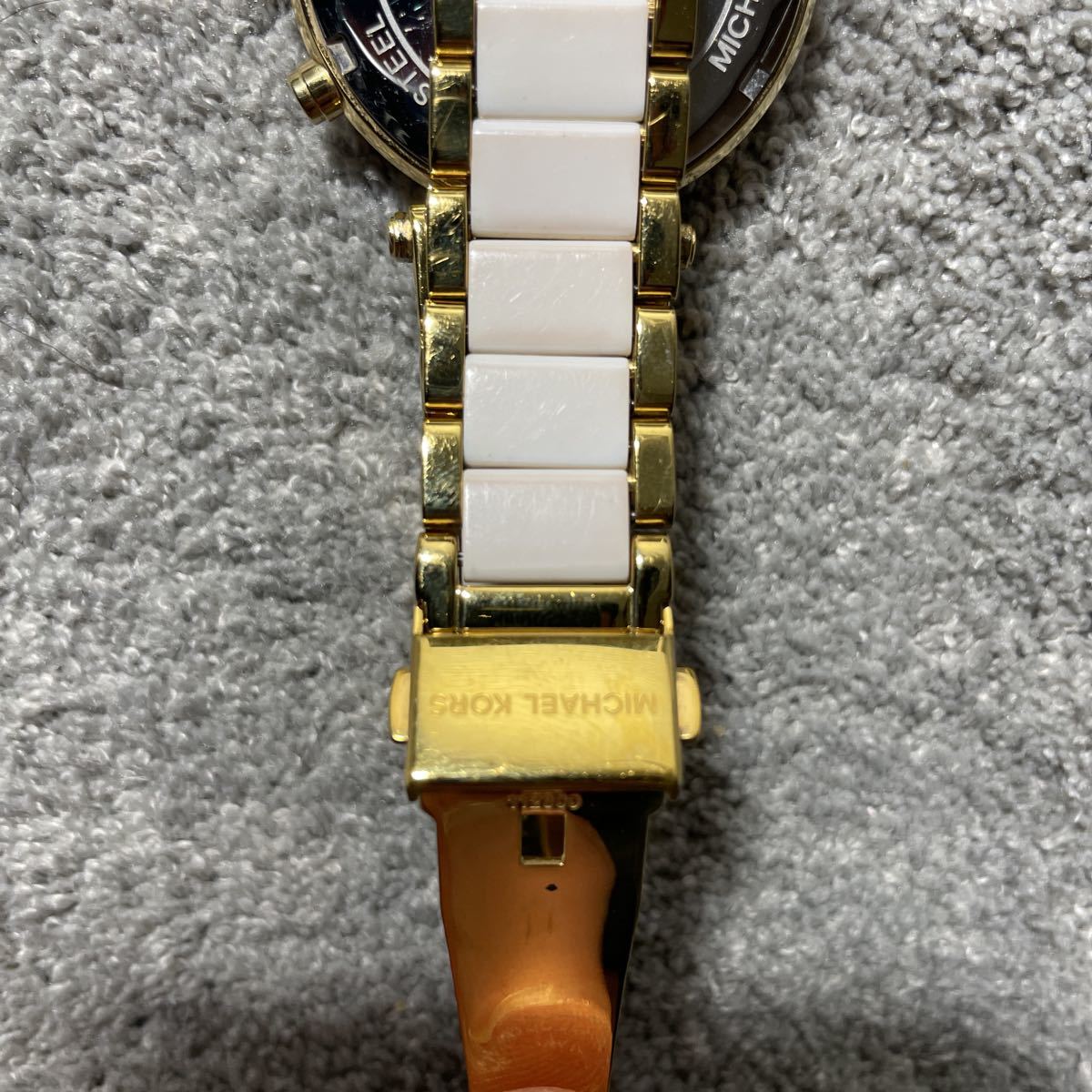 ［実働 箱付き］マイケルコース MICHAEL KORS レディース腕時計 ウォッチ　ファッション 白　金　ホワイト　ゴールド