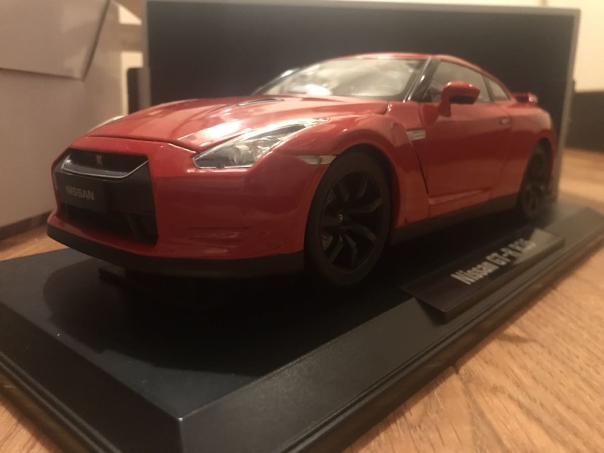 ノレブ 1/18 ニッサン GT-R 2008 レッド R35 難あり_画像2