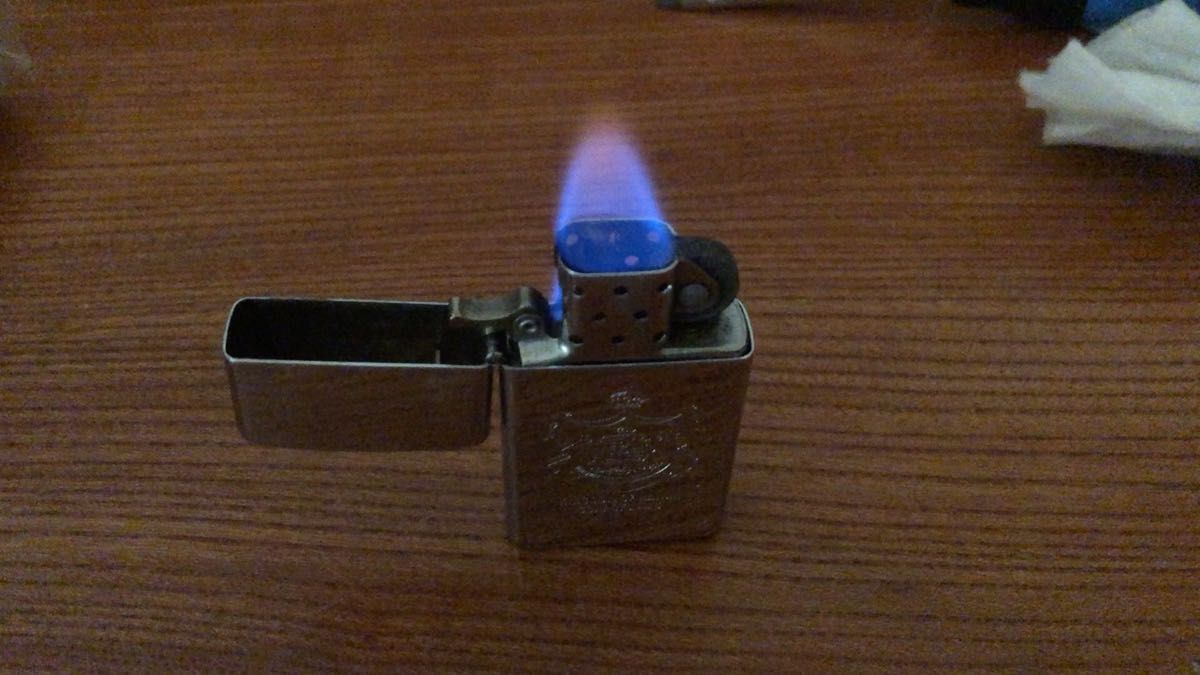 ZIPPO Slim COAT OF ARMS メンズ　レディース オイルライター