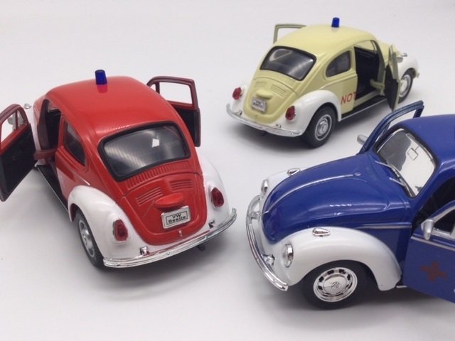 1 шт. продажа синий цвет AMBULANCE 1/32 Volkswagen Classic Beetle 1302 Europe срочный машина 3 вида комплект модель 1 пожарная машина машина скорой помощи миникар VW