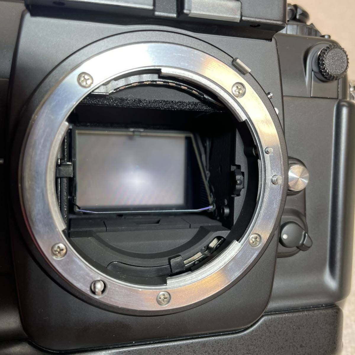 W3-1） Nikon F4 一眼レフフィルムカメラ ボディ 簡易動作確認済み （10）_画像3