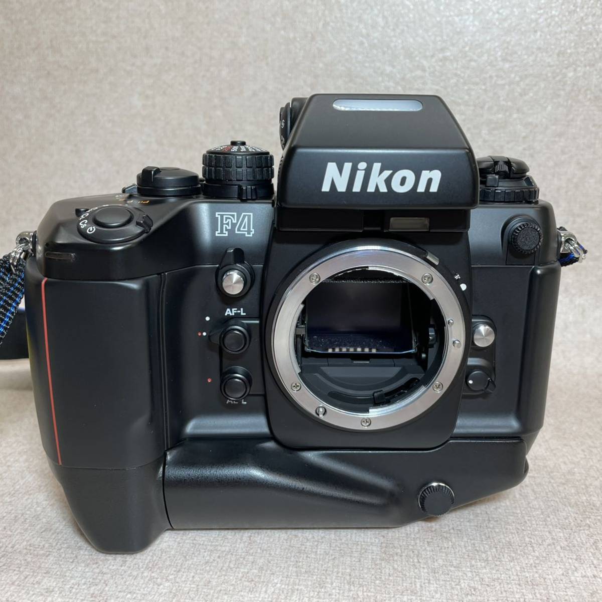 W3-1） Nikon F4 一眼レフフィルムカメラ ボディ 簡易動作確認済み （10）_画像2