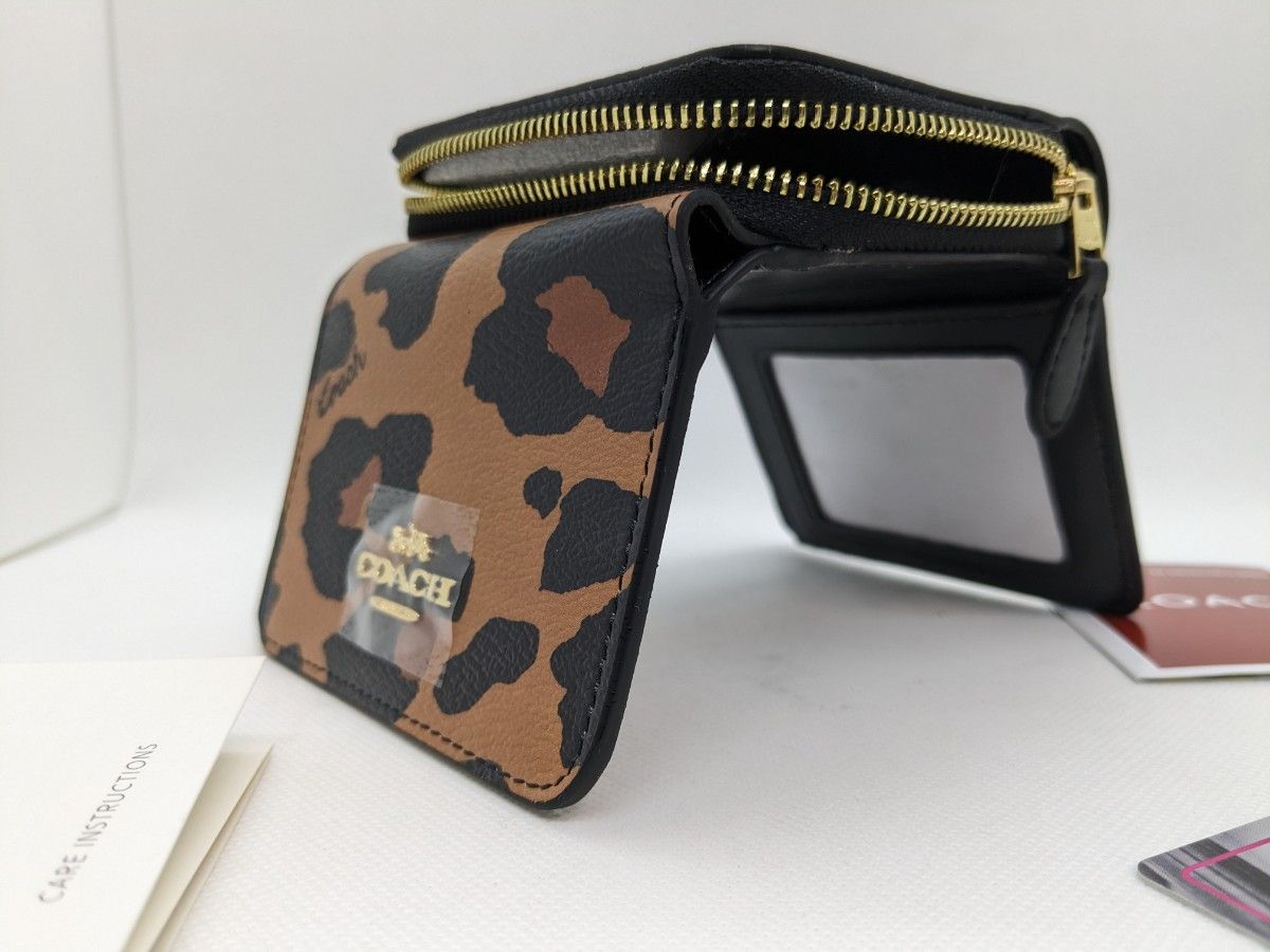 春コーデ】COACH 財布 ウォレットレオパード ヒョウ柄 三つ折り 新品