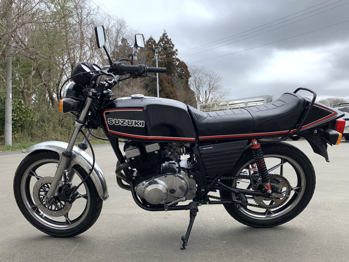 GSX250E ザリ、登録済、国内モデル、タンクカラーが不統一 GSX250E ザリ、登録済、国内モデル、タンクカラーが不統一