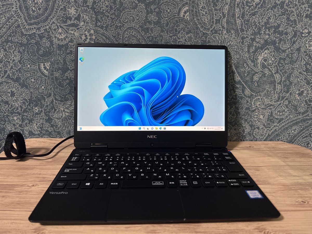 NEC VersaProVKT12H 8G SSD512GB 7世代-