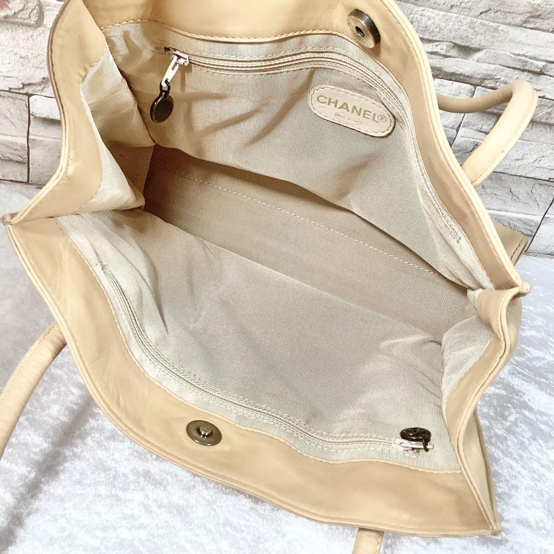 ✨極美品✨ CHANEL シャネル ラムスキン デカココステッチ トート