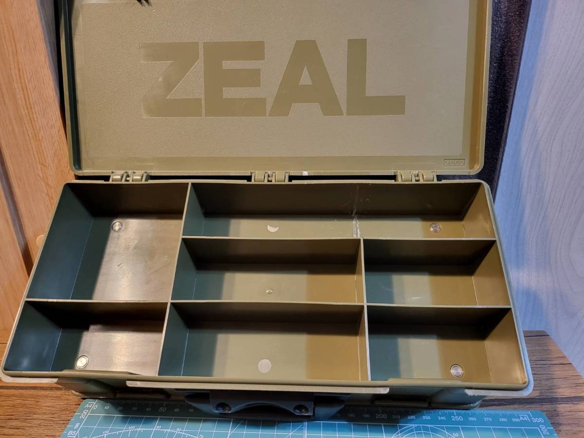 絶版？激レア：ZEAL ズイール アマゾン ボックス 両開き オリーブ色 中古美品の画像6