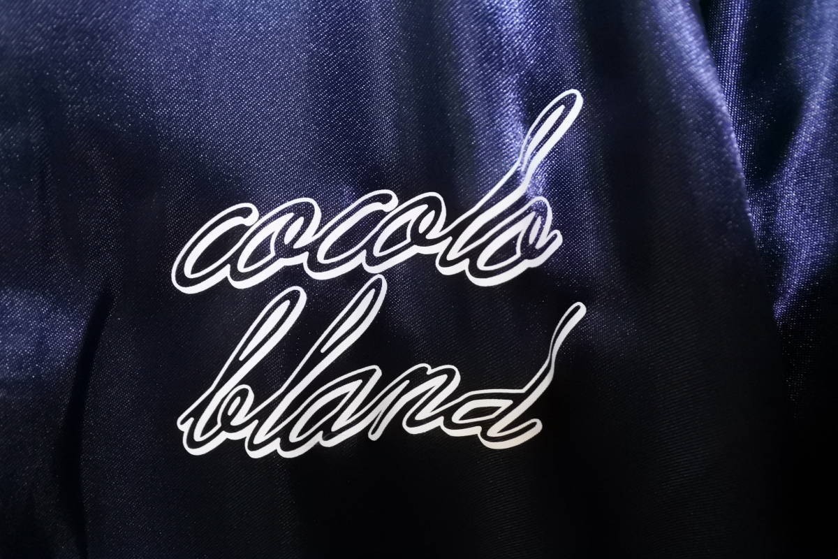 COCOLO BLAND ポリエステル スタジャン ジャケット 薄手生地 size S ネイビー バックロゴ_画像3