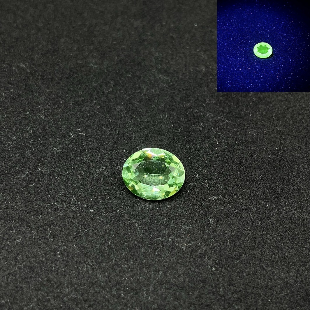 当店の記念日 再入荷 1粒 12mm×10mm 緑 オーバルカット ルース ウランガラス その他 当店の記念日 再入荷 1粒 12mm×10mm 緑 オーバルカット ルース ウランガラス その他