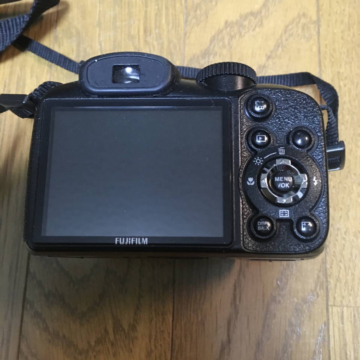 デジカメ FINEPIX S2800HD 富士フイルム