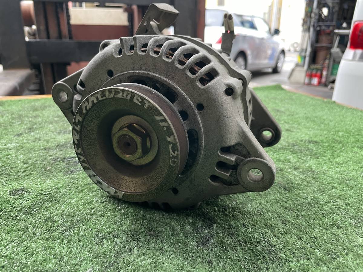 [10392]KD-KVC23 Nissan Serena CD20ET alternator * Dynamo used parts * stock goods gome private person * Okinawa prefecture * remote island un- possible 